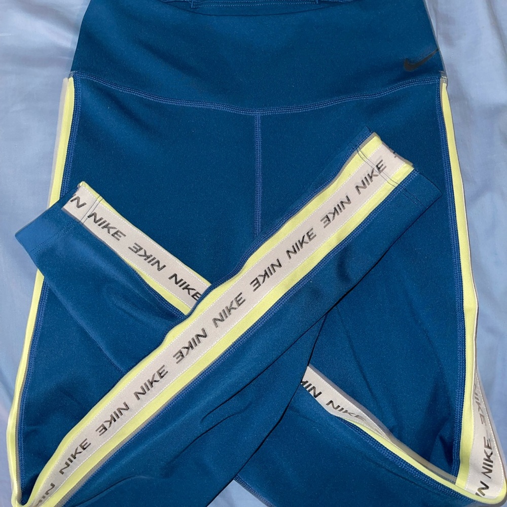 Nike/Old Navy leggings and bike short
